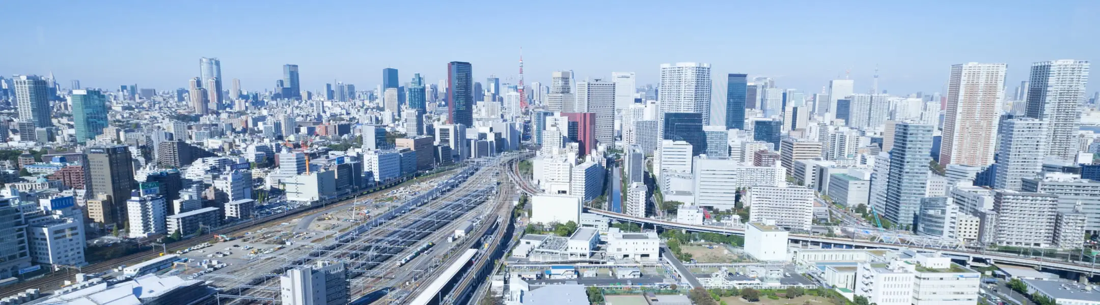 オフィス窓から見える風景